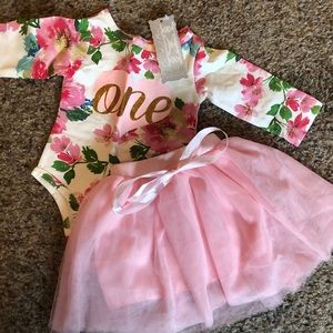 First birthday outfit (euro size 70 = US 6-9 mo)